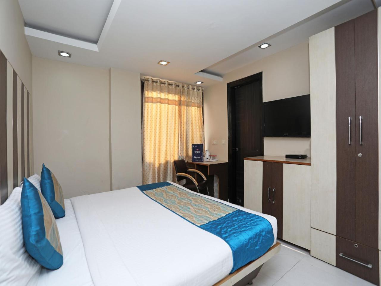 Hotel Balsons Continental Neu-Delhi Exterior foto