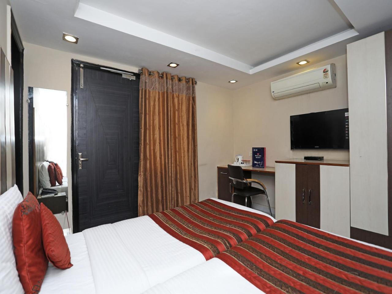 Hotel Balsons Continental Neu-Delhi Exterior foto