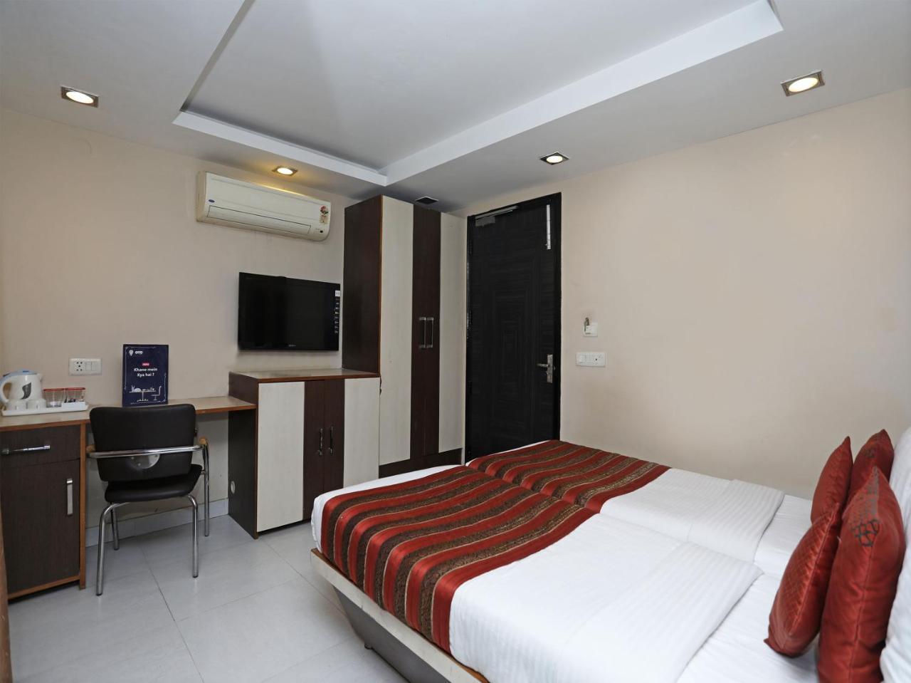 Hotel Balsons Continental Neu-Delhi Exterior foto