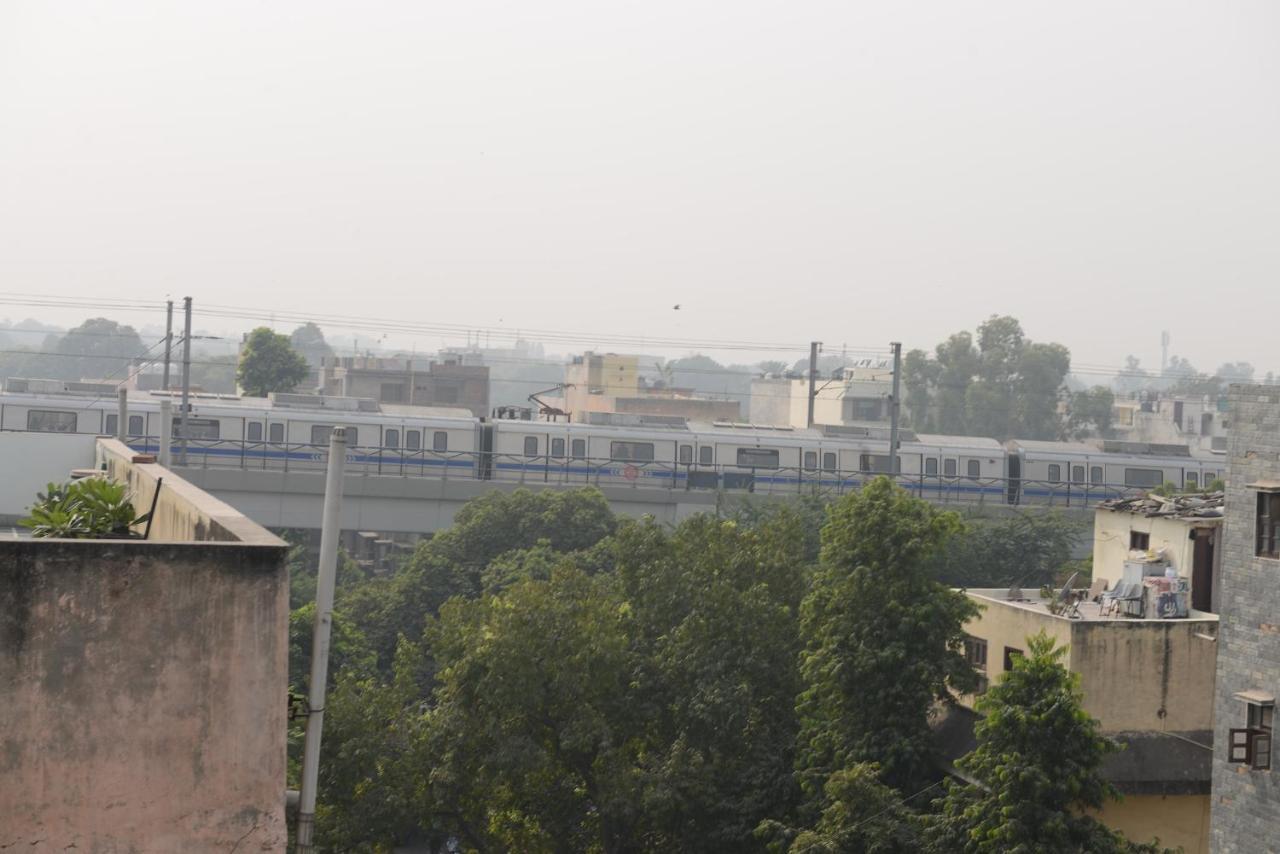Hotel Balsons Continental Neu-Delhi Exterior foto